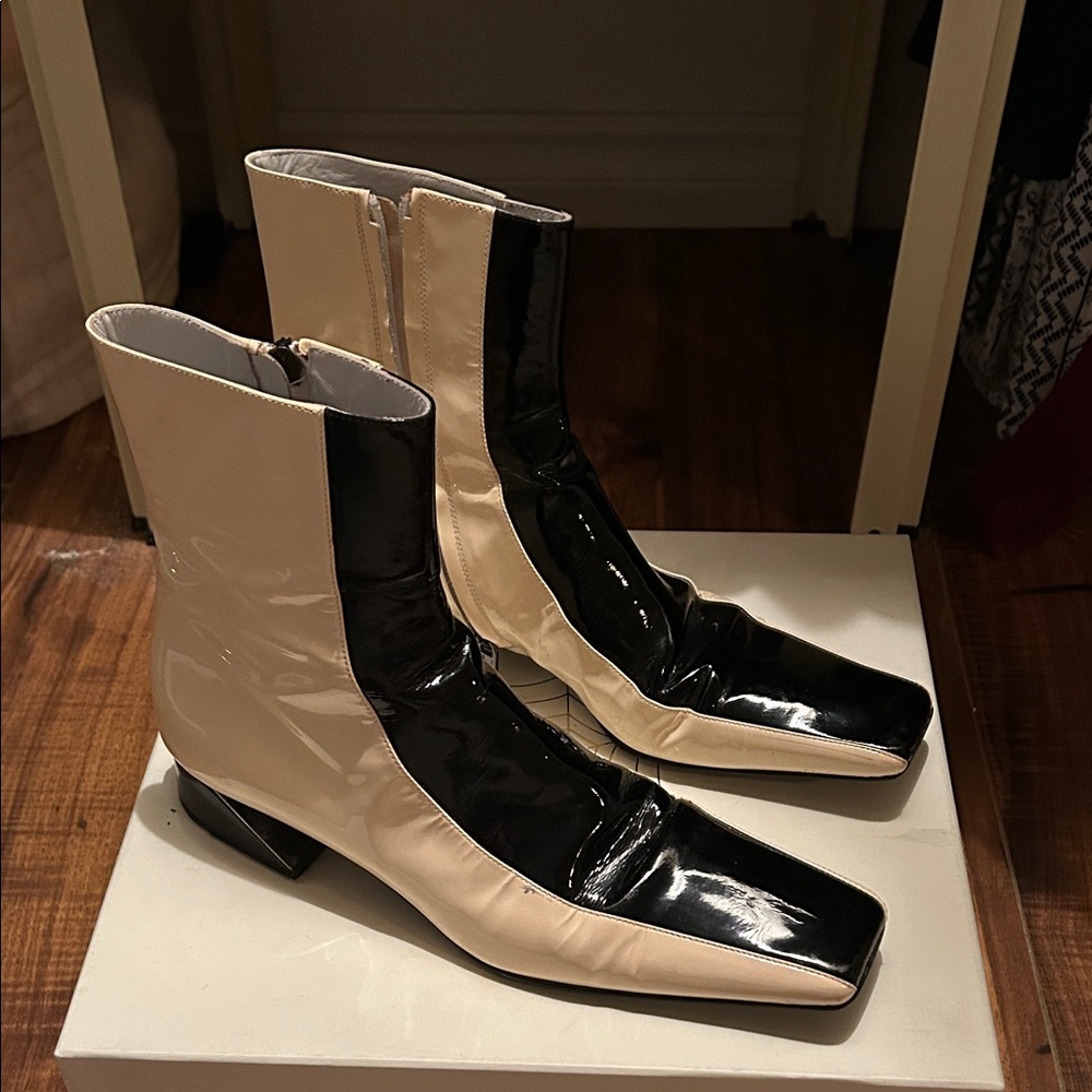 Fendi Black and Cream Go-Go Style Boots